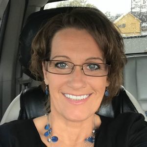 Meet your Posher, Kay